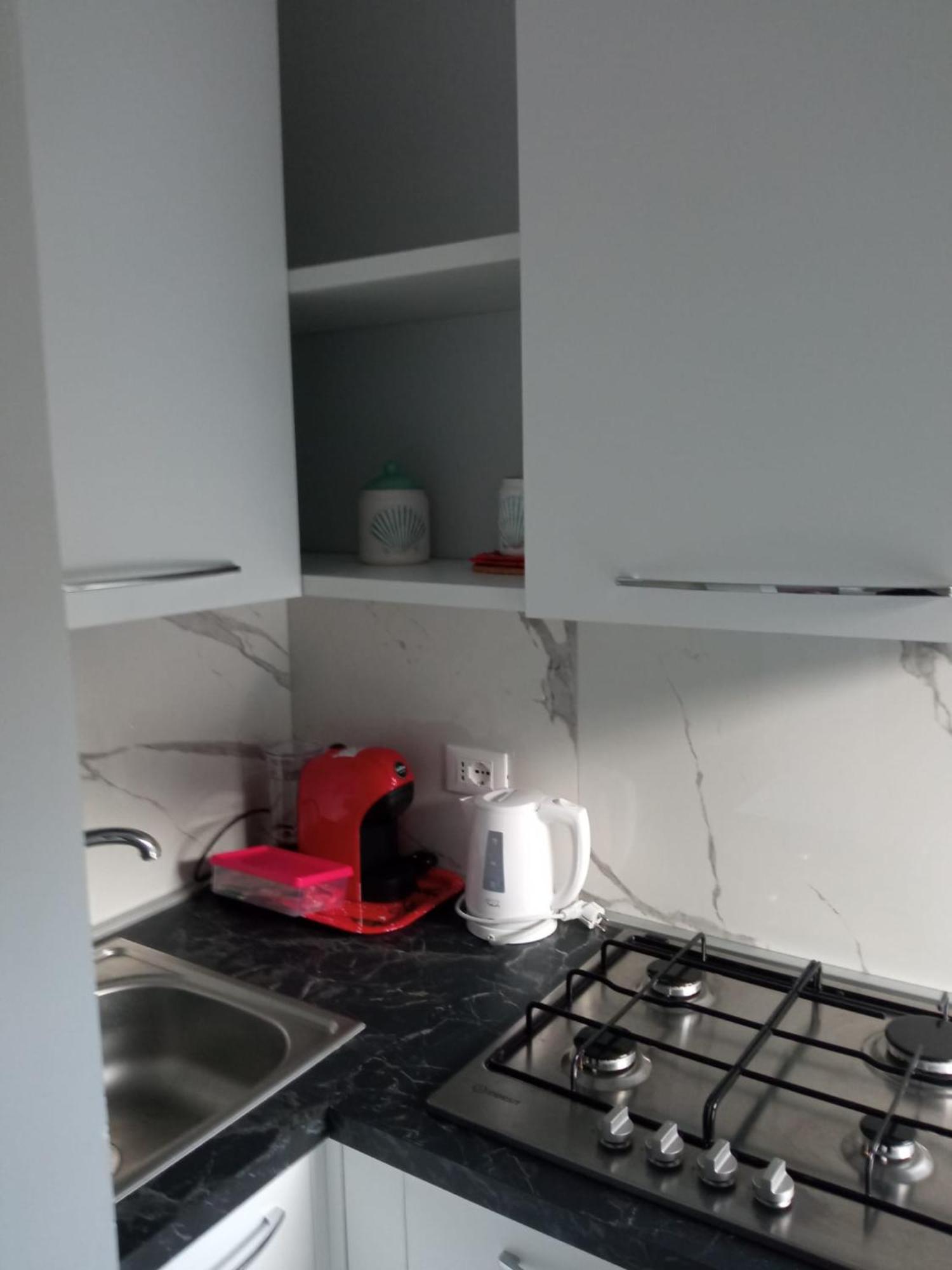 Wh - Cuore Home - Attico Monolocale Con Parcheggio Gratuito - 5 Minuti Dal Centro - Wifi Sanremo Exterior foto